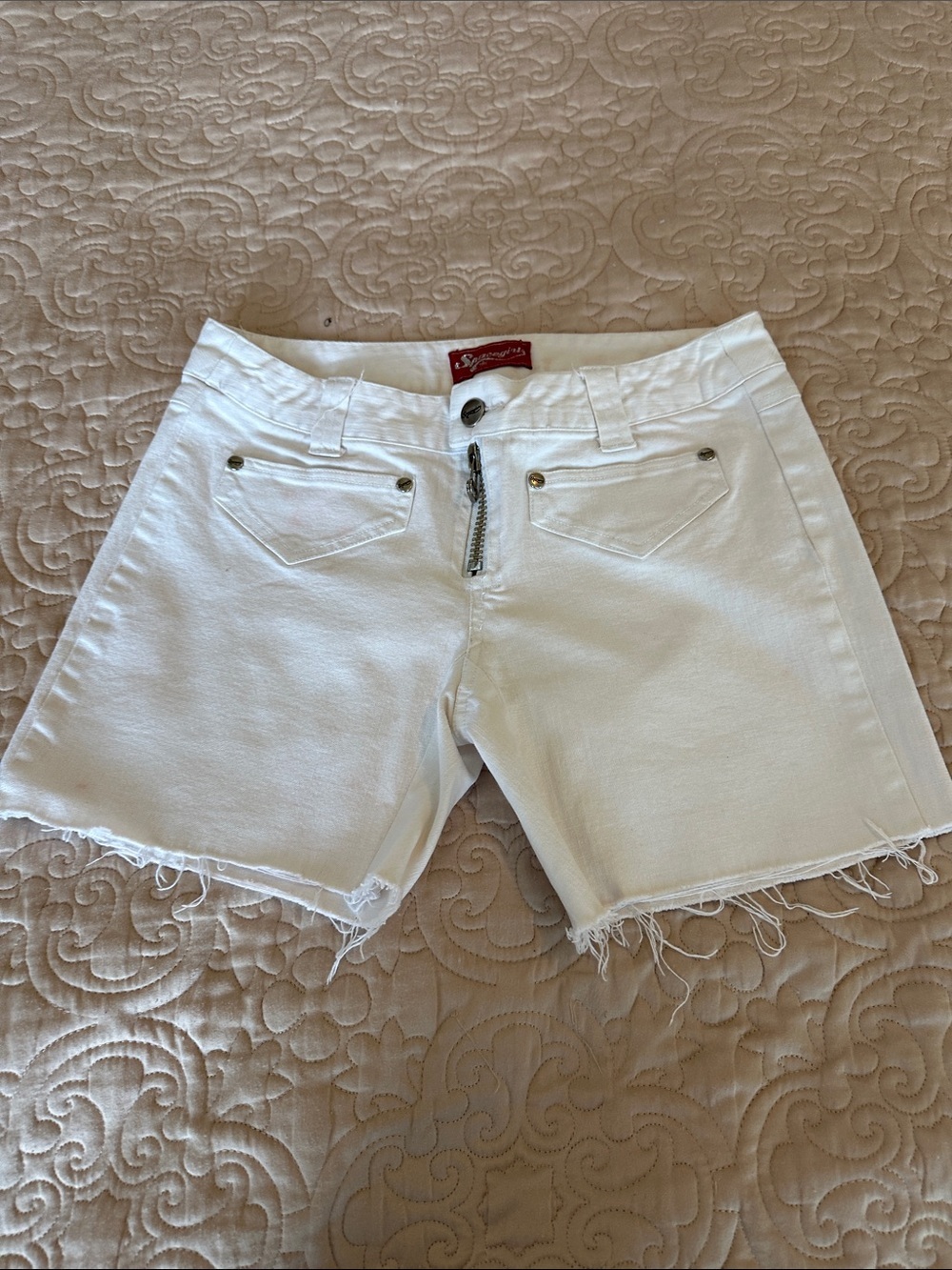 White‎ Frayed Hem Women’s Denim Shorts